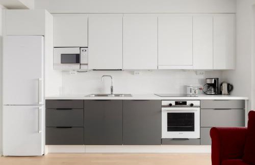 Pasila Apartment | New LUXUS 3BR Helsinki Home