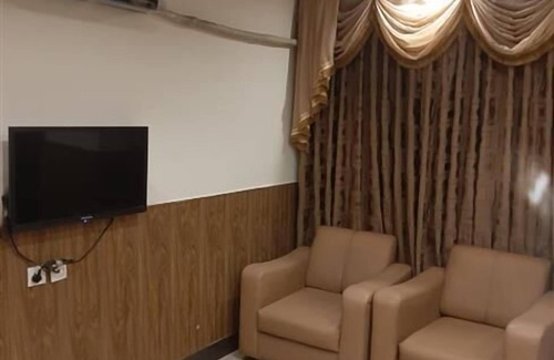 Faisalabad Hotel | New Madina Hotel