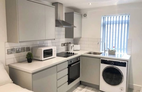 Manchester City Centre Apartment | NEW & MODERN ★ 13min to City Centre ★ FREE Parking