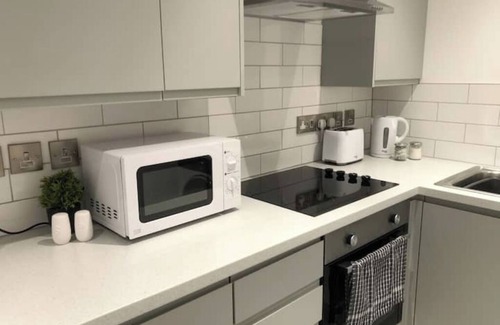 Manchester City Centre Apartment | NEW & MODERN ★ 13min to City Centre ★ FREE Parking
