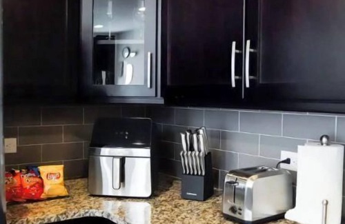 Centennial House | NEW! Modern 4 Level Home - 25 Minutes To DT Denver