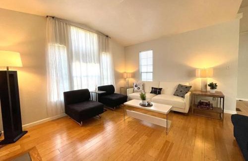 Rodeo House | NEW Modern 4BD I 2BA Home 30MIN to Berkeley,SF,Napa