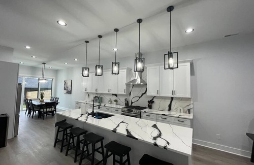 Fall Creek Place House | New Modern 4BR/5BA Downtown Indianapolis