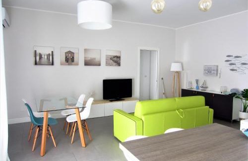 Viserba Apartment | New & modern apartment on the sea