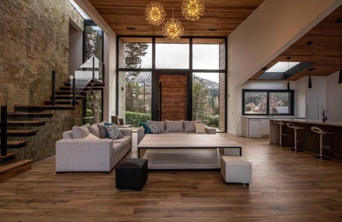 Villa Arelauquen House | New Modern Home: Golf, Polo, Near Catedral Ski