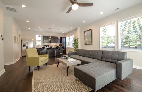 Mechanicsville House | NEW Modern House with Roof Deck of Atlanta Skyline