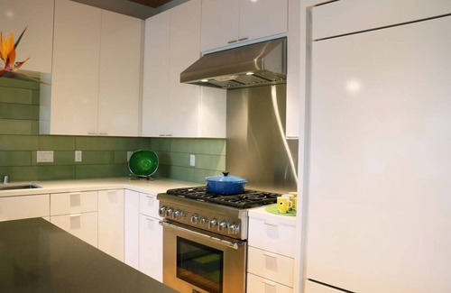 Snail House | New Modern Luxury Home in Silicon Valley