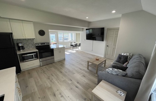 Tichigan House | New! Modern River & Lake House – Book Now!