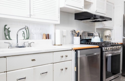 Paducah Condo | NEW! Moore Flats- Unit B- 2 bed/1 bath, walking distance to Riverfront!