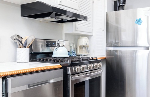 Paducah Condo | NEW! Moore Flats- Unit B- 2 bed/1 bath, walking distance to Riverfront!