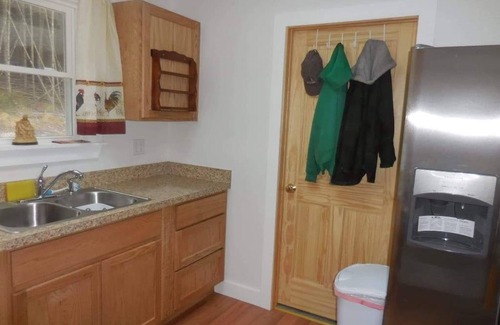 Roque Bluffs Cottage | NEW OCEANFRONT HOUSE WITH SPACIOUS DECK TO VIEW THE FABULOUS SUNRISE AND SUNSET