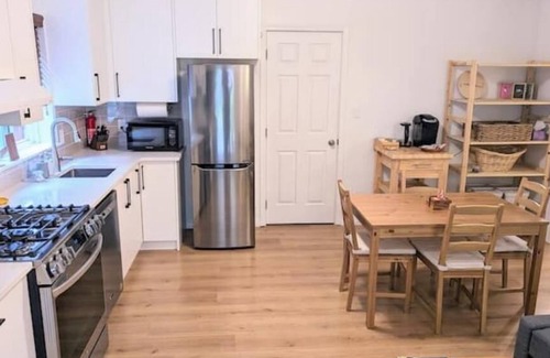 Langford House | New on Vrbo -nPrivate Garden Suite - Free car charger