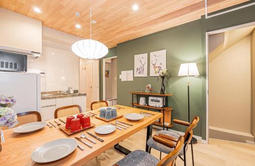 Kanda Ogawamachi Villa | new open! jinbocho str walk 6 min ,4 floors building 4dk for 13 person, 新宿駅12分 秋葉原5分 東京駅7分 銀座駅7分 渋谷20分