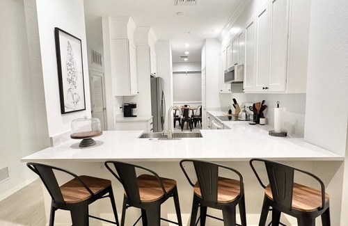 Naples Condo | NEW- OPTIONAL PLAYERS CLUB, Professionally Renovated , 3 Bedroom Golf Condo