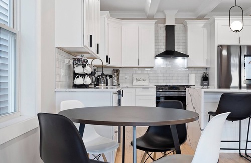 The Heights Apartment | NEW! Penthouse with Roof Deck