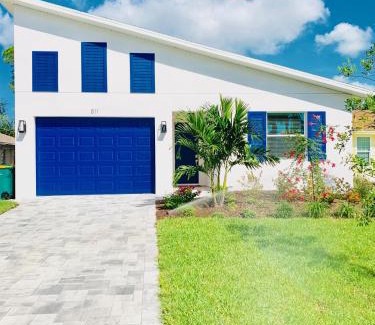 Naples Park House | NEW! Perfect Naples - HEATED SALTWATER POOL