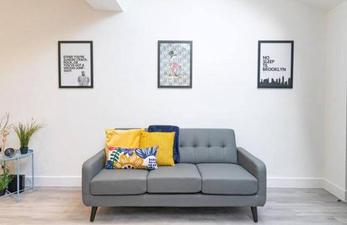 Southsea Apartment | NEW Premium 8-Bedroom House with Luxury Ensuites