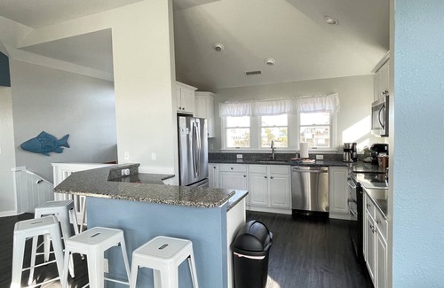 Ocean Sands House | NEW Private Pool & Hot Tub - 7 Bedroom in Corolla, NC (OBX) | The Sassy Starfish