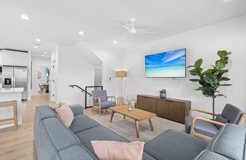 Indian Rocks Beach House | NEW, Private Heated Pool, Walk2Beach, Game Room, Foosball, Pac-Man, Basketball, Elevator, Sleeps 10