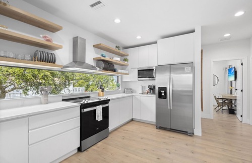 Indian Rocks Beach House | NEW, Private Heated Pool, Walk2Beach, Game Room, Foosball, Pac-Man, Basketball, Elevator, Sleeps 10