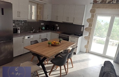 Petrokefalion Villa | New Private Villa with pool and parking in nature quiet location, beaches nearby