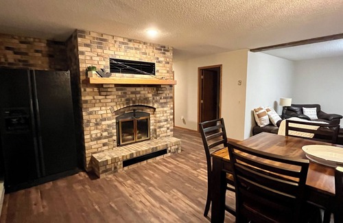 Nevis House | NEW Property and No Cleaning Fee! The Lazy Loon Retreat