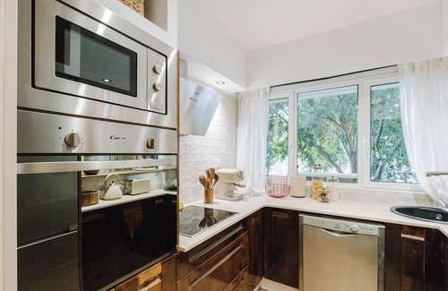 Les Corts Apartment | NEW: Refurbished Modern Apartment