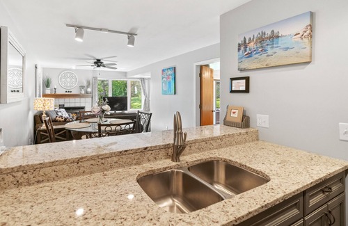 Harbor Springs Condo | *NEW!* Relaxing Retreat with Amenities Galore!