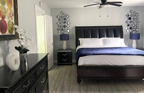 Carver City - Lincoln Gardens House | New! Remodeled Spacious Home Near Raymond James Stadium