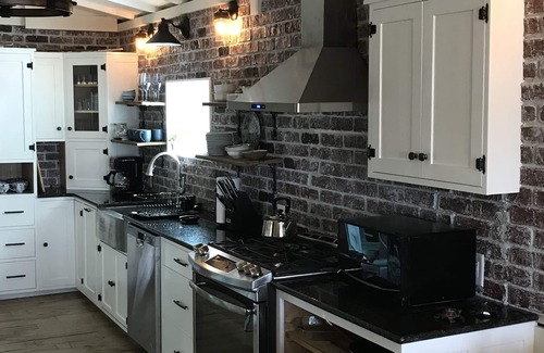 Mystic Island House | NEW REMODELED BUNGALOW! Beautifully decorated on Lagoon in a great location