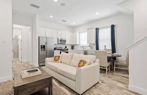 West Kissimmee Cottage | NEW Resort 2 Bed Pool Cottage - King Bed on First Floor