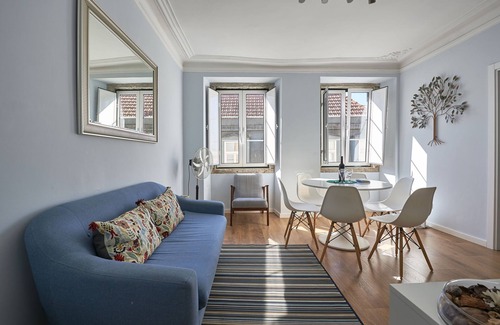 Alfama House | NEW! River View Elegant Apartment - Historical Lisbon