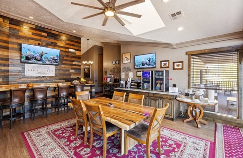 Hildale Apartment | NEW! Room 25 -Kokopelli (1-Bedroom) by Zion Cliff Lodge