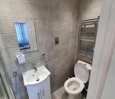 Yeading House | New Self Contained Flat,in Hayes, Free Parking