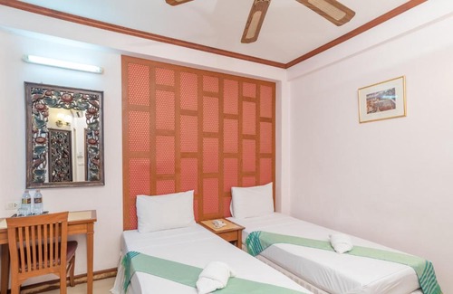 Chana Songkhram Hotel | New Siam III Guest House