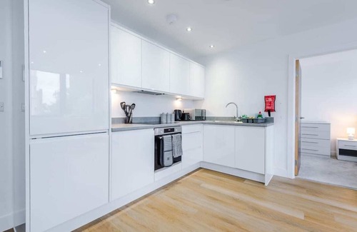 Old Trafford Apartment | NEW! Stylish apartment, amazing location, sleeps 4
