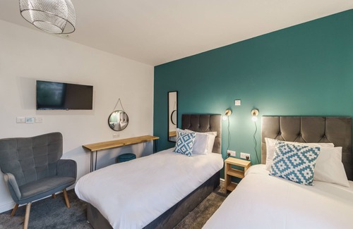 Derby Apartment | New Stylish Triple Room I Deluxe Studio App