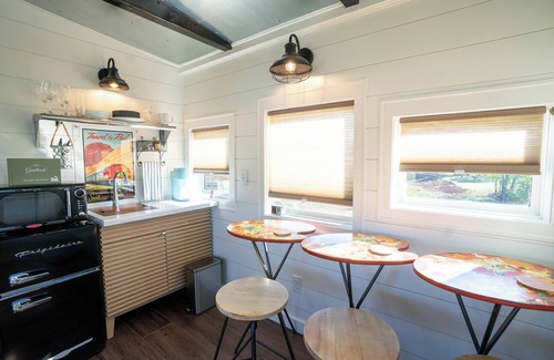 Fredericktown Apartment | New! The Caboose Roost, Sleeps 4