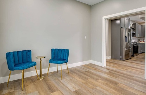 West Central Condo | NEW! The Gray Room: Downtown Fort Wayne 2BR 2BA Condo - Free Parking & WiFi