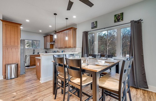 Rileyville House | NEW! The Hilltop Station