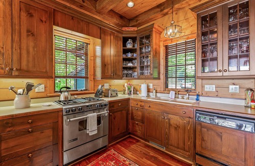 Lake Toxaway House | New To Rental Market!