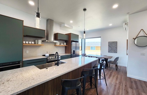 Waldport House | New Townhome! Hot Tub! Dog Friendly! Short Walk to Beach ~ Salty Knot