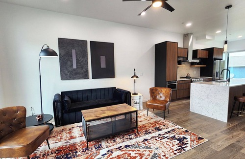 Waldport House | New Townhome! Hot Tub! Dog Friendly! Short Walk to Sandy Beach!