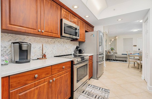 Daytona Beach Shores Condo | New! Twin Towers Condo - Direct Oceanfront #502