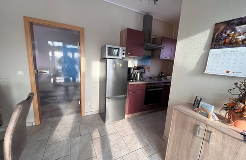 Laage House | New vacation home 125sqm glass house to slow down