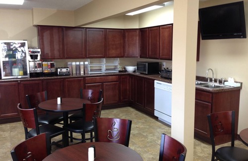 Kearney Hotel | New Victorian Inn and Suites