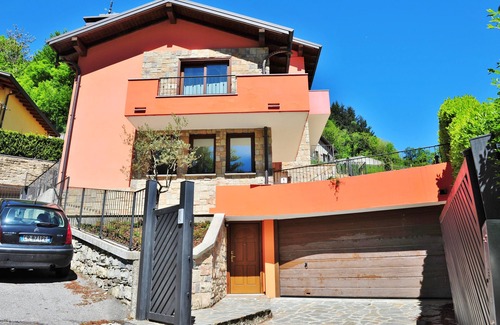 Osigo Villa | new villa between lake and mountains
