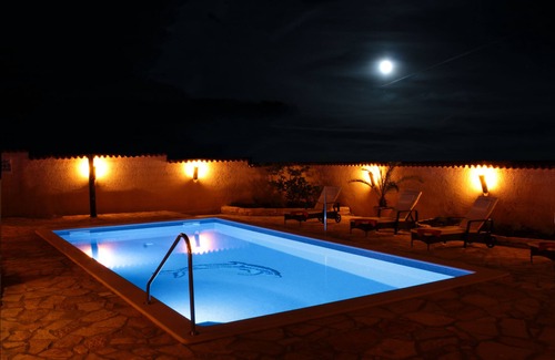 Rasa Villa | new villa near the sea with heated pool - absolute privacy