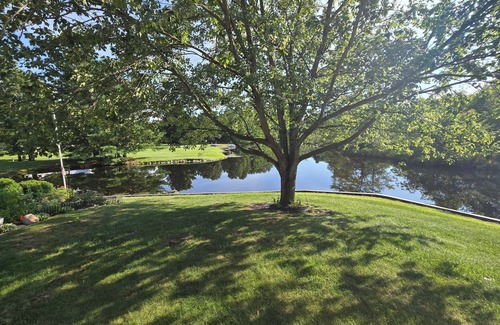 Frontier Apartment | New Waterfront Guest House – Less than 10 Min to Hillsdale College