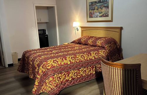 SeaTac Hotel | New West Motel